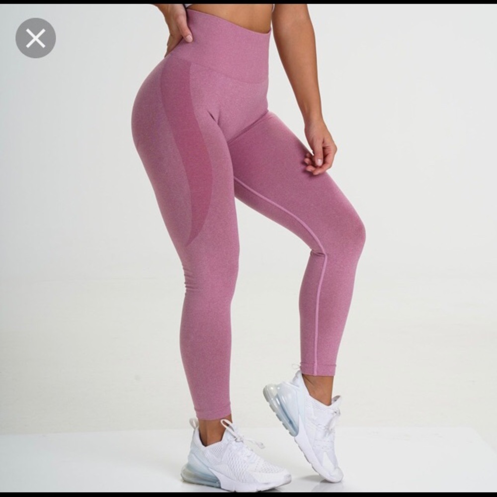 NVGTN Pastel Pink Seamless Leggings